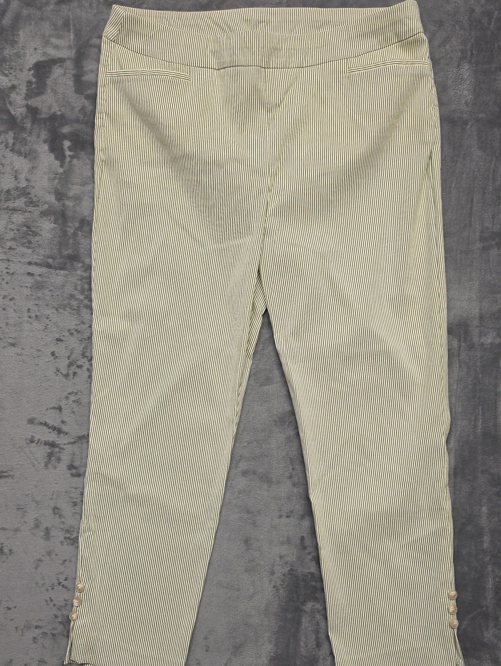 Chico's So Slimming Ankle Searsucker Green & Cream Pants Sz XL(3)